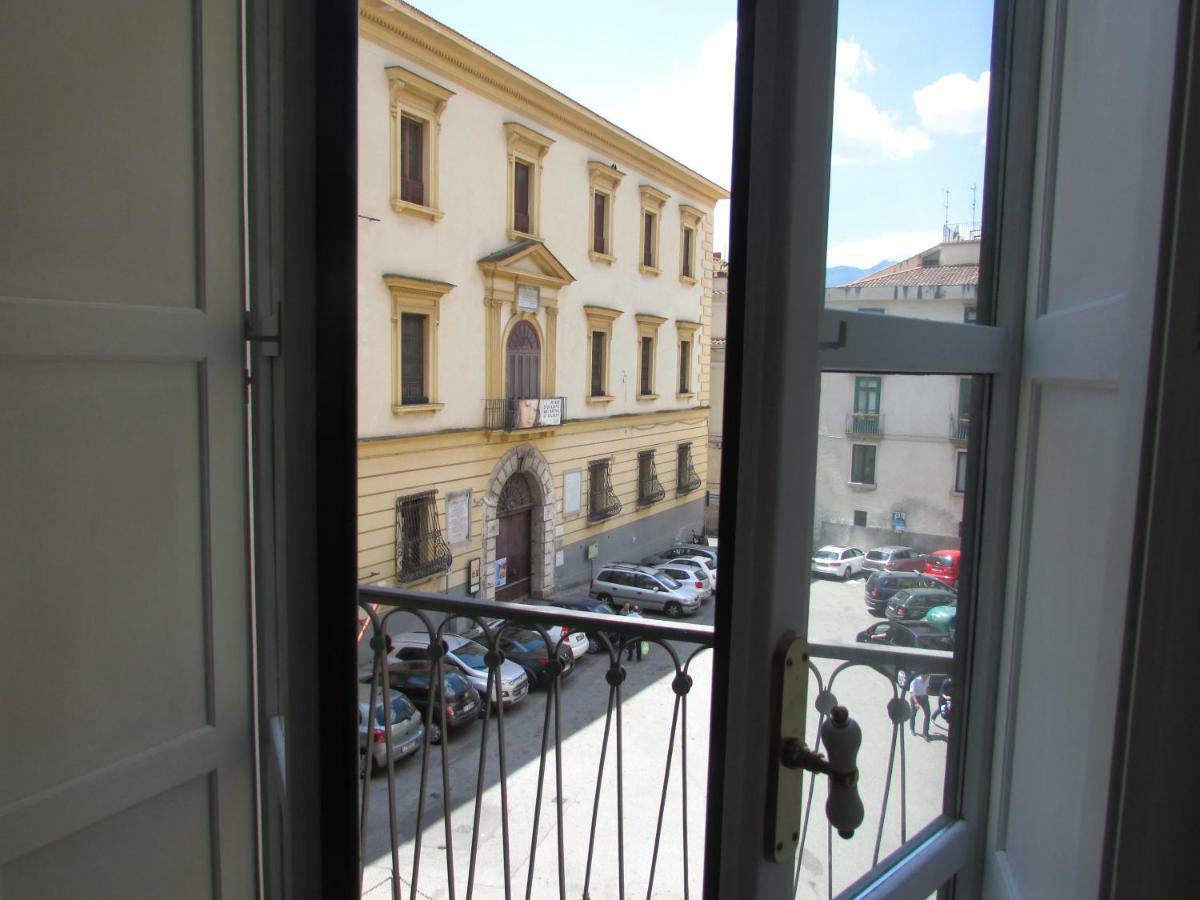 Salerno Domus Claudia Apartment Ngoại thất bức ảnh