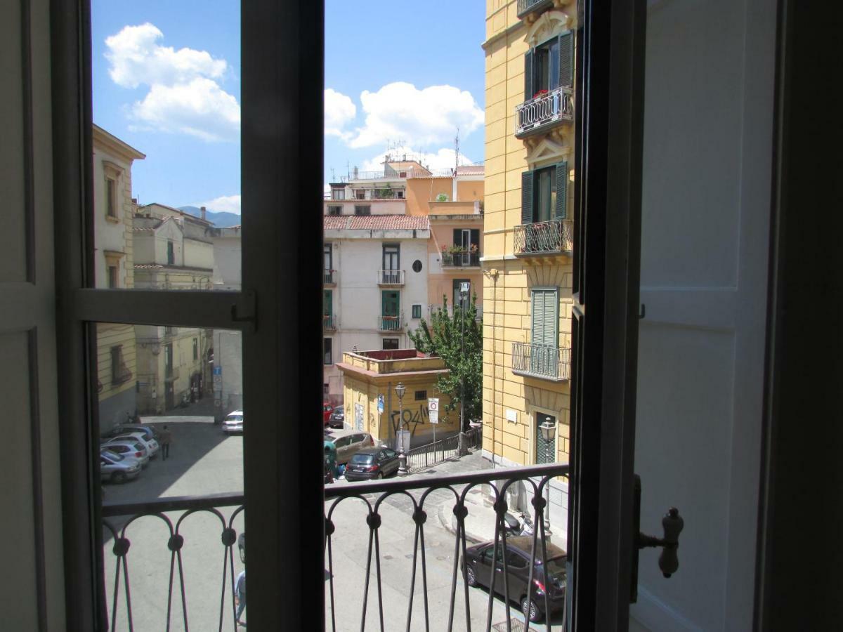 Salerno Domus Claudia Apartment Ngoại thất bức ảnh