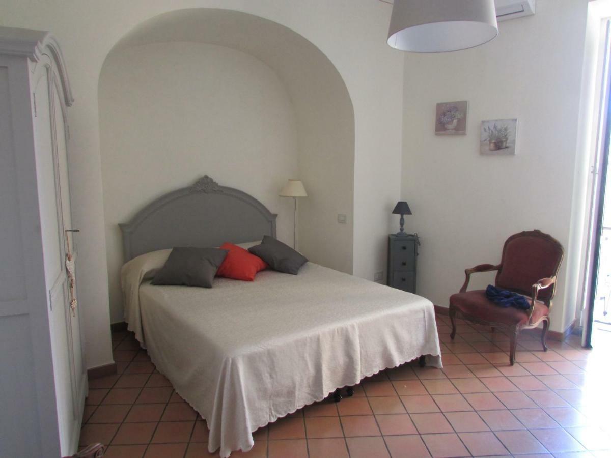 Salerno Domus Claudia Apartment Ngoại thất bức ảnh